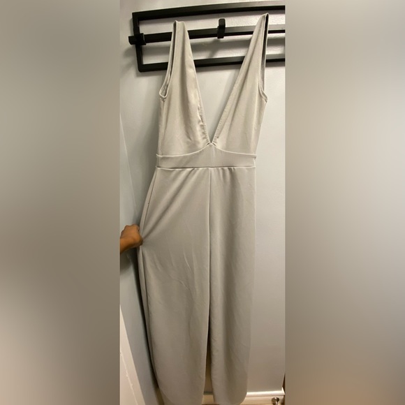 Dove Grey Plunge Backless Wide Leg Jumpsuit - Medium/US8. Only worn once. - Picture 4 of 5